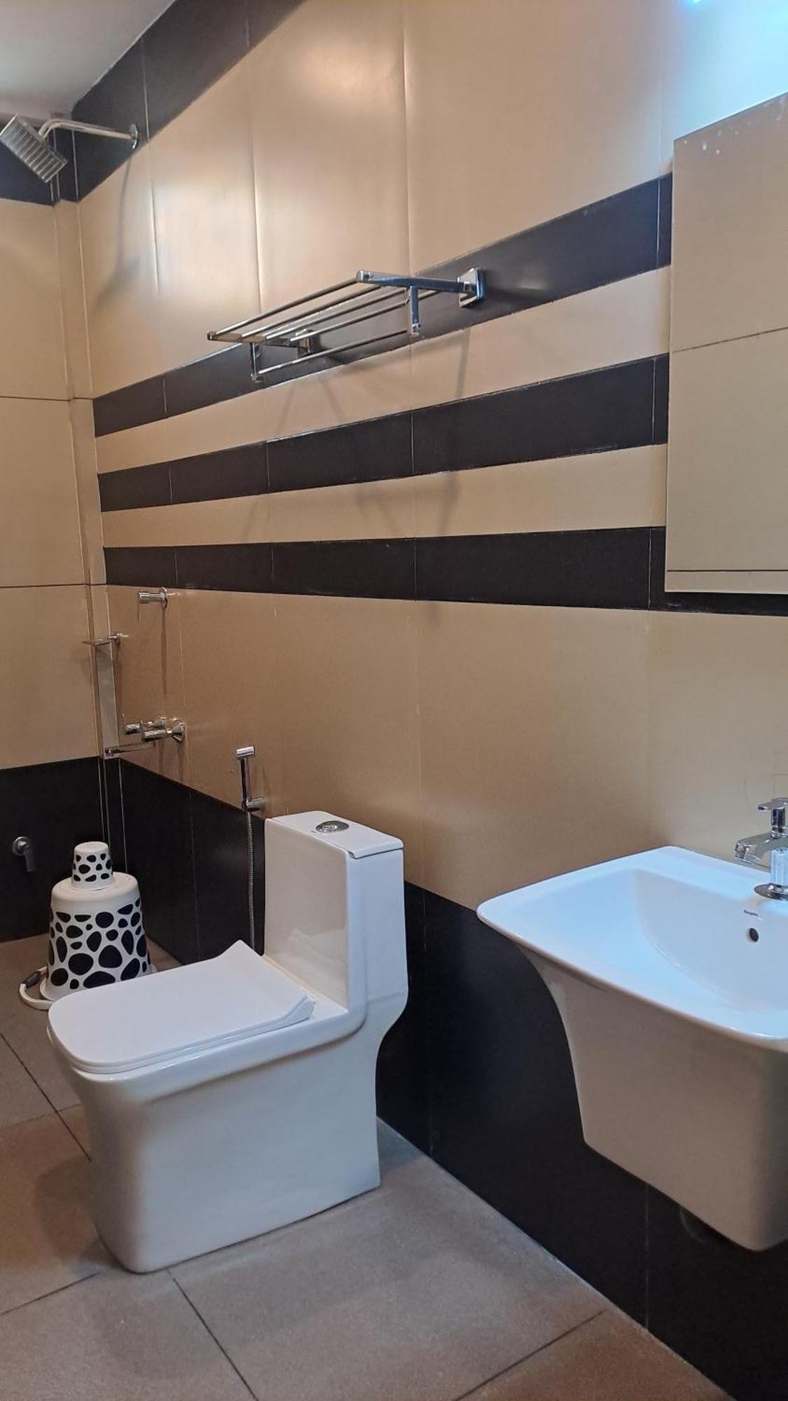 Aparthotel Capital Square Erattupetta Zewnętrze zdjęcie